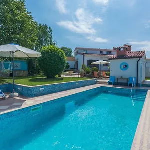 villa-anita-with-common-pool.in-istria.net/