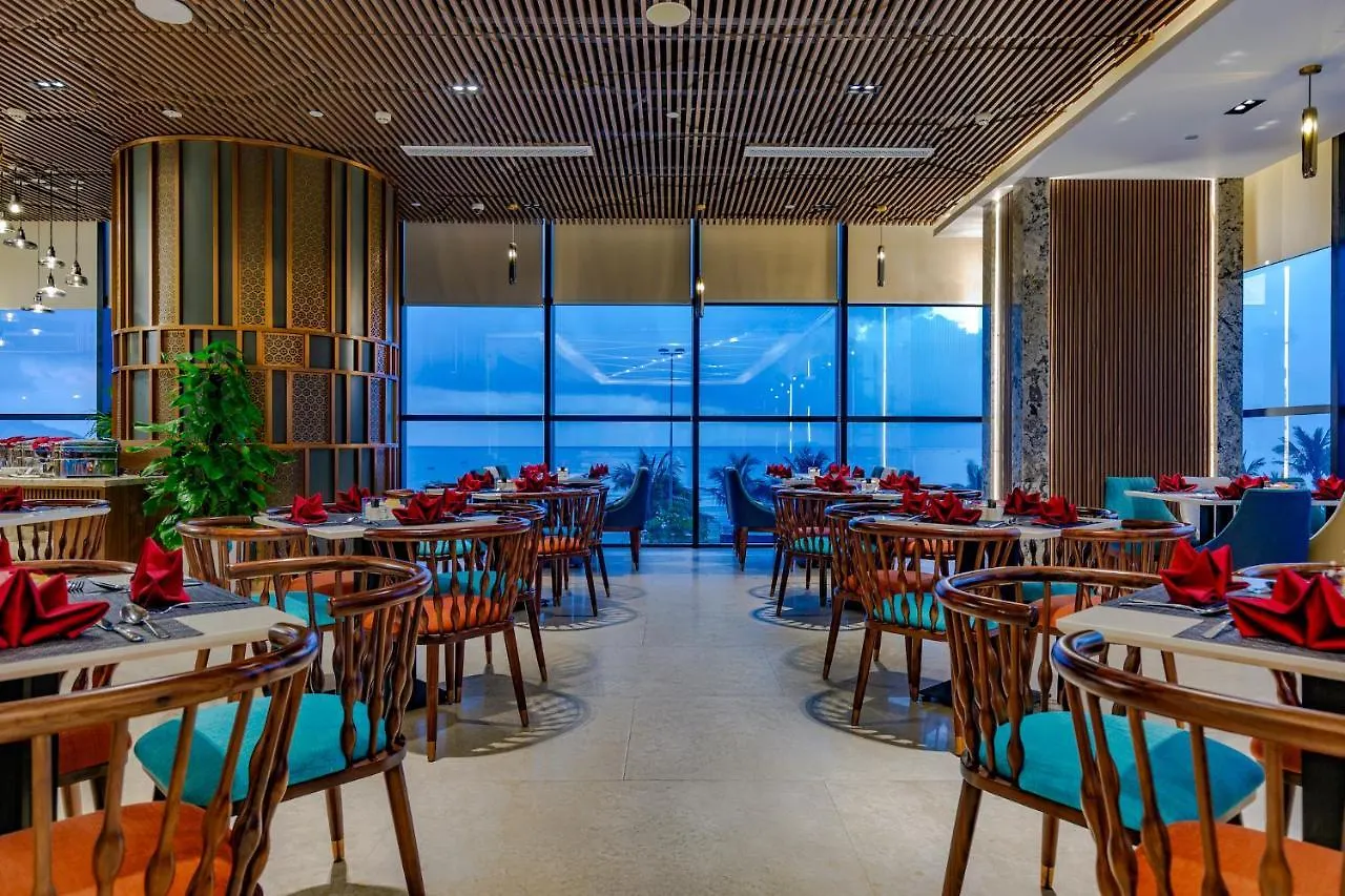 Peninsula Hotel Danang
