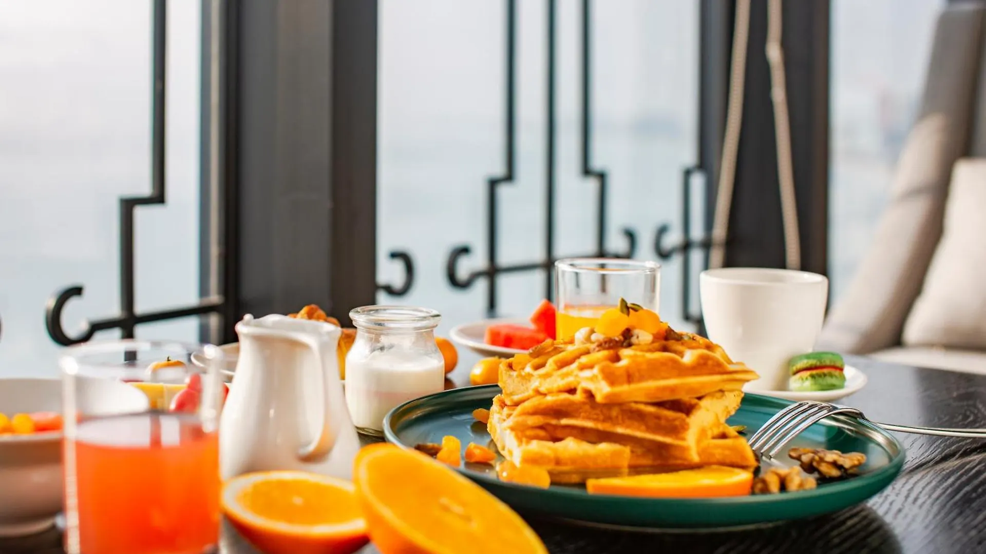 Peninsula Hotel Danang 5*, Da Nang Vietnam