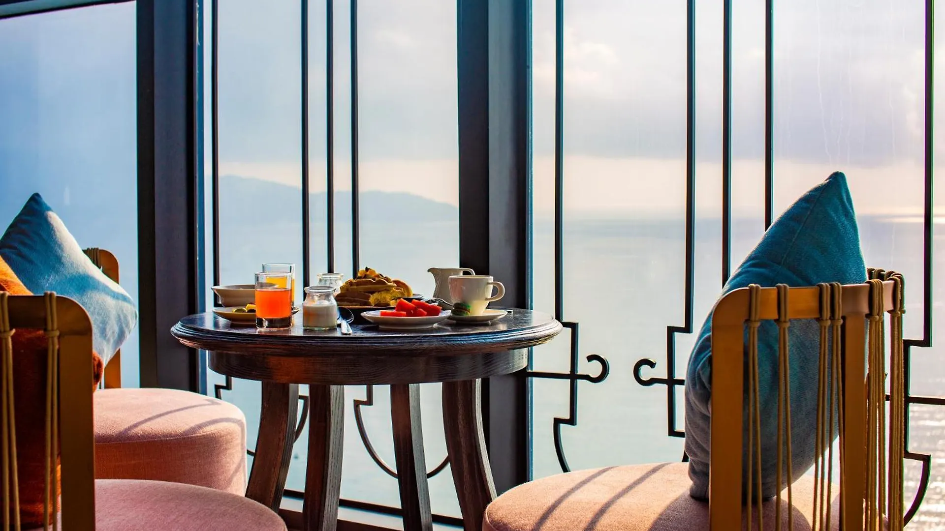 Peninsula Hotel Danang Da Nang