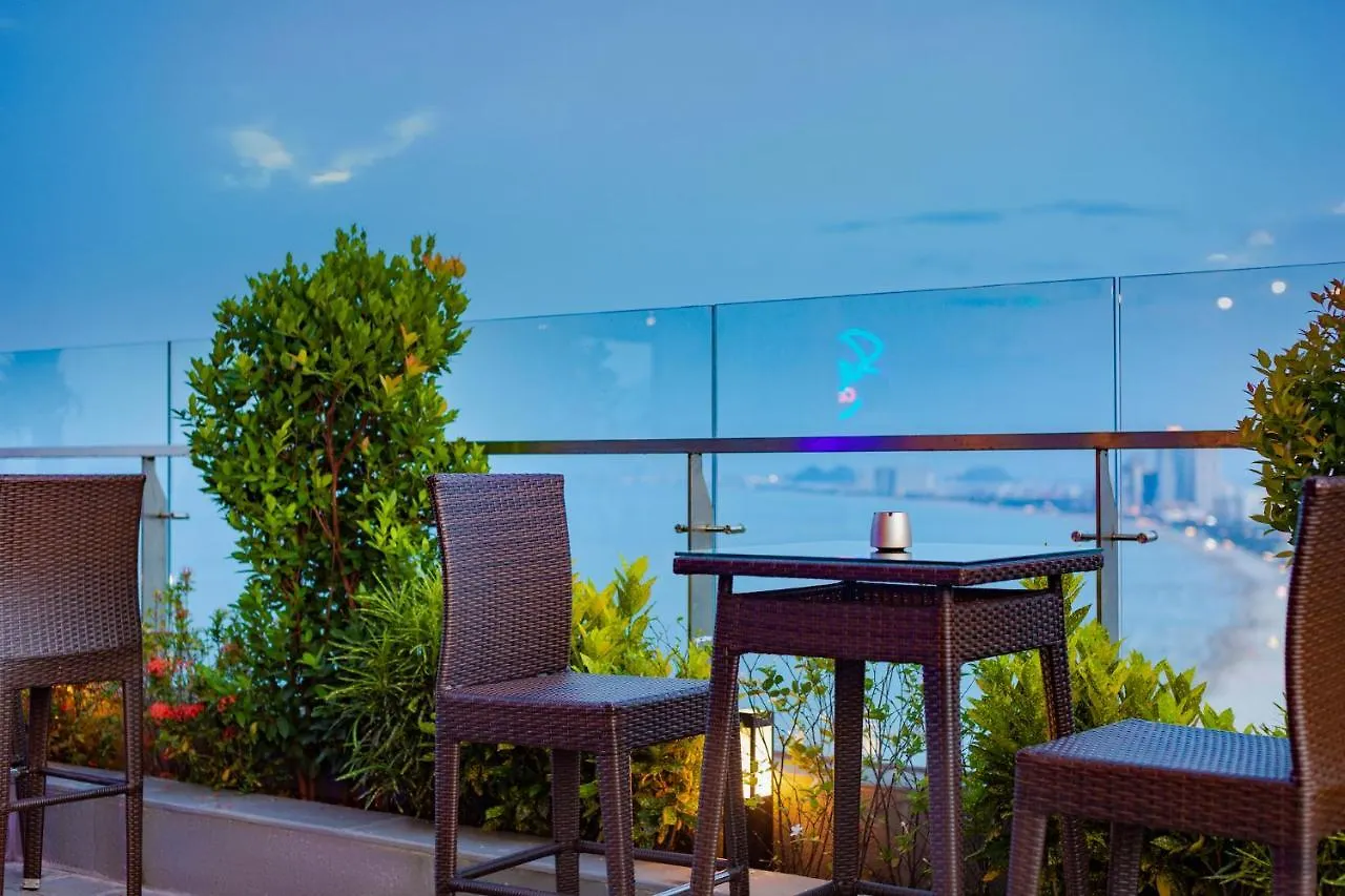 Peninsula Hotel Danang