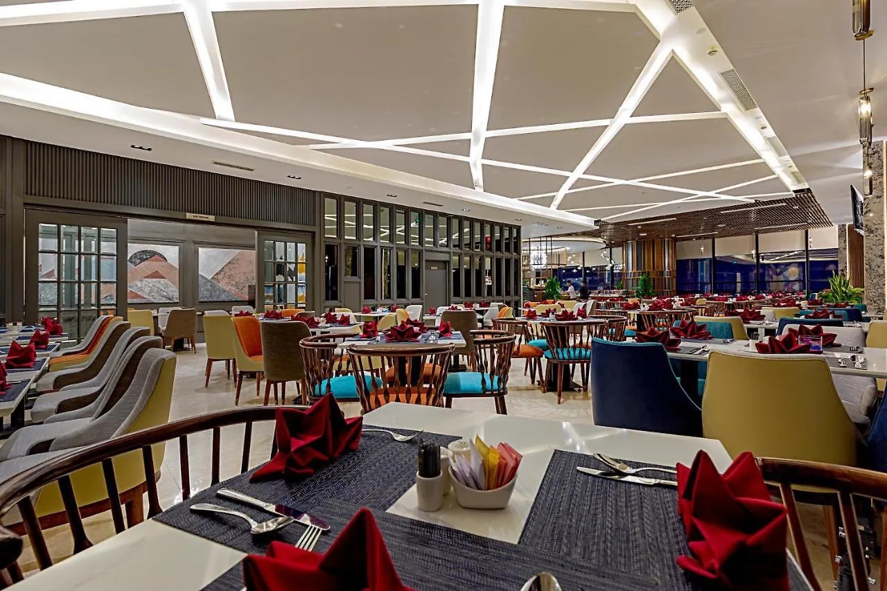 Peninsula Hotel Danang
